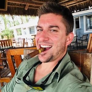 Meet your Posher, Jay